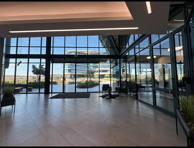 167M² OFFICE TO LET IN DOORNKLOOF